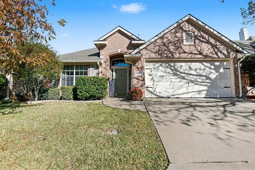 1917 Cavender Cir, Denton, TX, 76205-8138 | Card Image