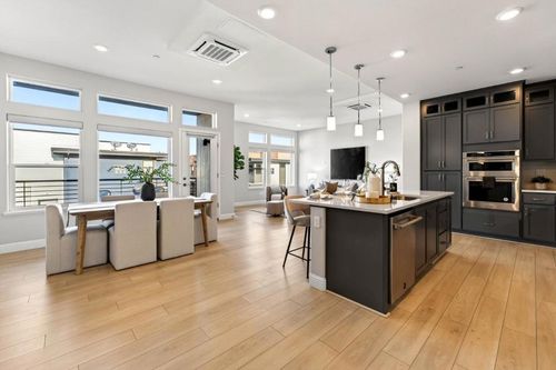 304-220 Waters Park Circle, San Mateo, CA, 94403 | Card Image