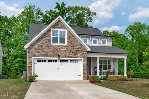 35 Deacon Ridge Ln, Youngsville, NC, 27596-8038 | Card Image