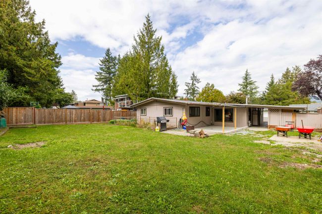 22950 Rogers Avenue, House other with 4 bedrooms, 2 bathrooms and 6 parking in Maple Ridge BC | Image 24
