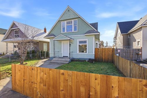 2401 W Dean Ave, Spokane, WA, 99201-1641 | Card Image