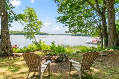 71 Sunrise Park Rd, Jefferson, ME, 04348-4032 | Card Image