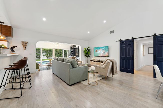 2205 Ne 30 Th St, House other with 3 bedrooms, 2 bathrooms and null parking in Lighthouse Point FL | Image 22
