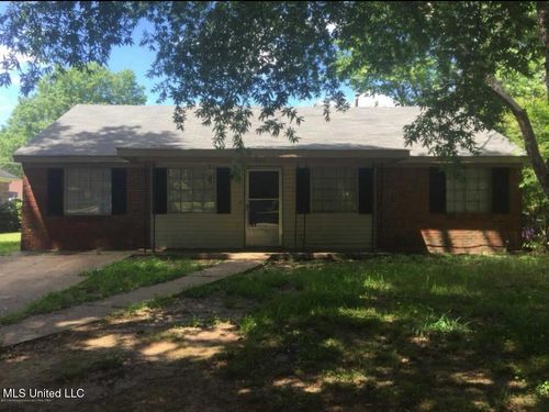 8331 Whitehead Dr, Southaven, MS, 38671-3535 | Card Image