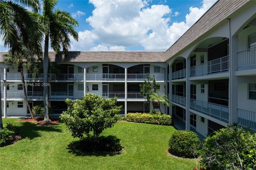 308-541 Blue Heron Dr, Hallandale Beach, FL, 33009-5755 | Card Image