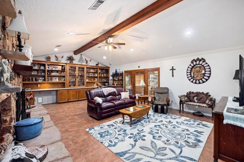 6825 Highland Rd, Santa Fe, TX, 77517-3183 | Card Image