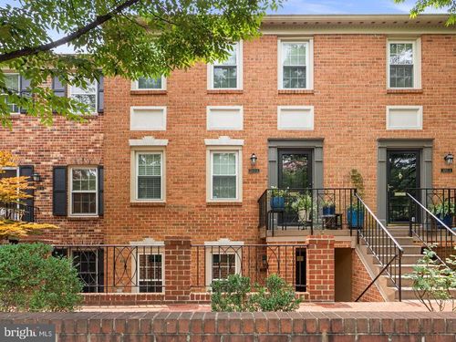 c-3203 Sutton Pl Nw, WASHINGTON, DC, 20016-7506 | Card Image