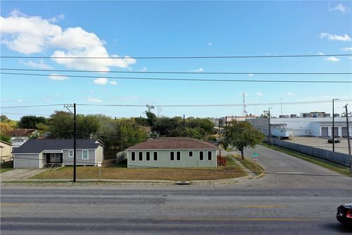 4942 Everhart Rd, Corpus Christi, TX, 78411-3924 | Card Image