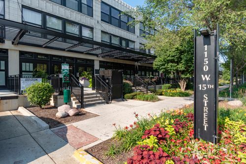 401-1150 15th St, Chicago, IL, 60608-3689 | Card Image