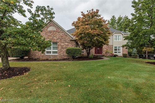 19364 Ridgeline Ct, Strongsville, OH, 44136-7266 | Card Image