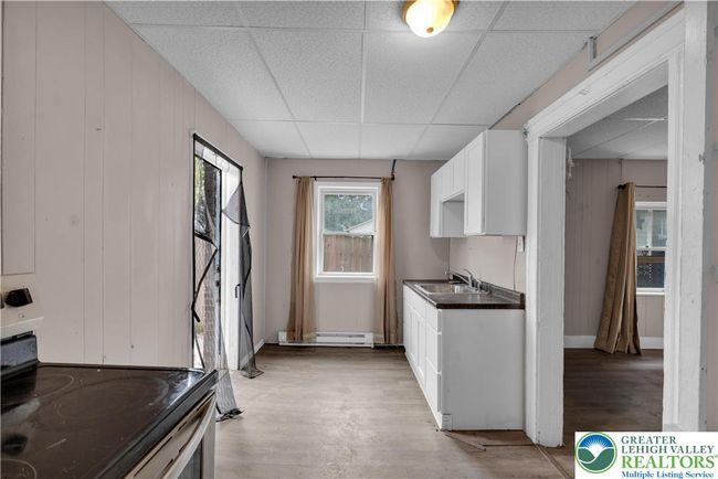 409 - 409 W Broad St, Condo with 12 bedrooms, 8 bathrooms and 9 parking in Tamaqua PA | Image 14