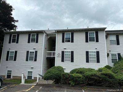 View of front of house with a balcony | Image 1