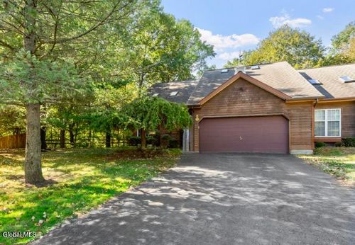 13 Tracey Ct, Troy, NY, 12180-4746 | Card Image