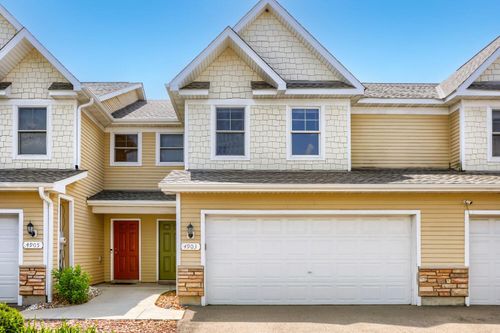 4903 Hamlet Ave N, Oakdale, MN, 55128-2658 | Card Image