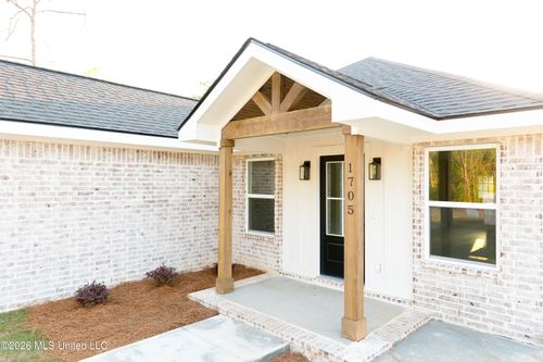 1804 Barracuda Drive, Gautier, MS, 39553 | Card Image