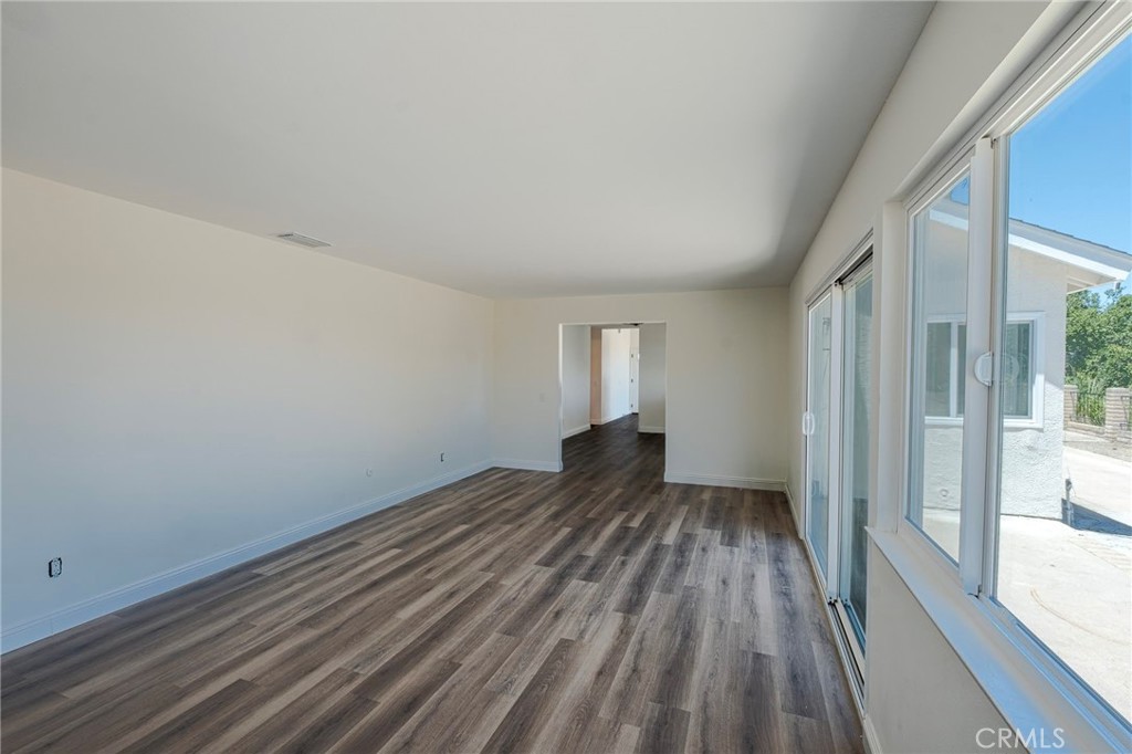 Residential Lease in Riverside 3