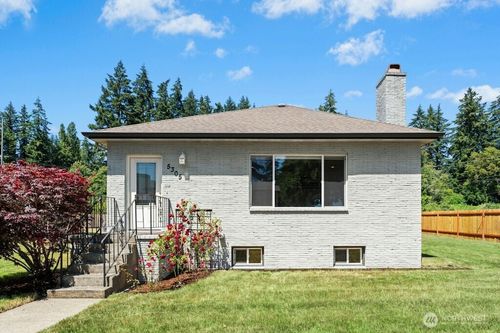 5305 64th St W, University Place, WA, 98467-3704 | Card Image