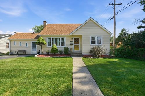 6743 106th Pl, Chicago Ridge, IL, 60415-1707 | Card Image