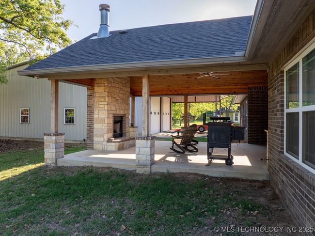 8903 Pear St, House other with 4 bedrooms, 3 bathrooms and null parking in Kingston OK | Image 7