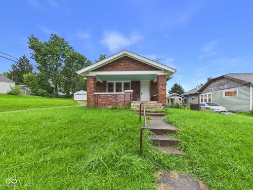 915 Arrow Ave, Anderson, IN, 46016-2732 | Card Image