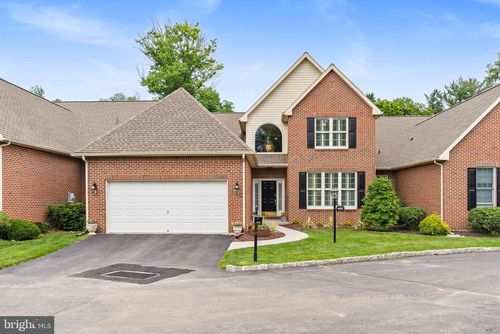 4757 Pinehurst Cir, CENTER VALLEY, PA, 18034-8433 | Card Image