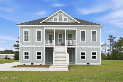 111 Jade St, Beaufort, NC, 28516-7304 | Card Image