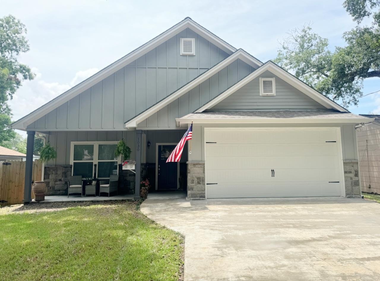 Mcarthur Dr, Port Neches, TX 77651