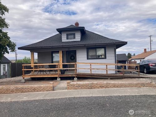 211 E 3rd Ave, Odessa, WA, 99159-5137 | Card Image