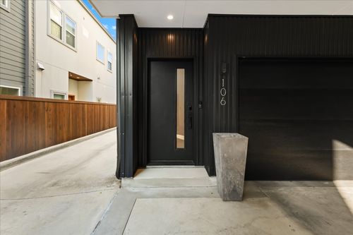 106-2001 N Prairie Ave, Dallas, TX, 75204-7204 | Card Image