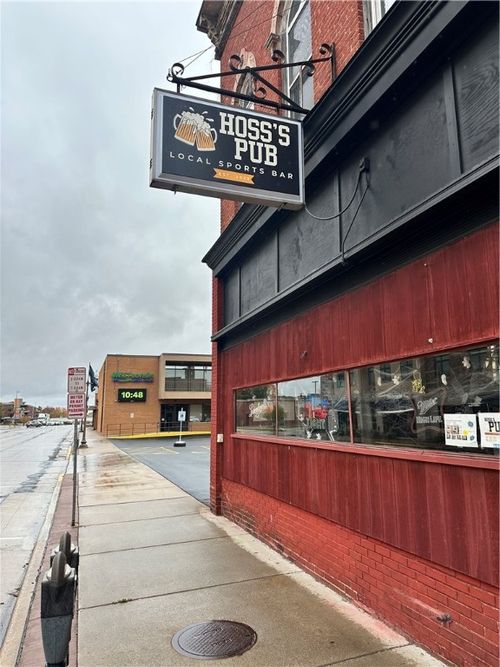 516 Broadway St S, Menomonie, WI, 54751-1824 | Card Image