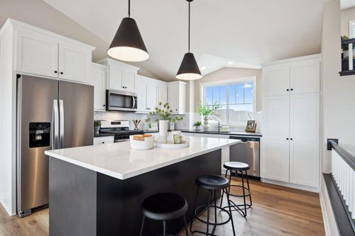 5419 178th St W, Lakeville, MN, 55044-5181 | Card Image