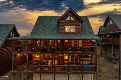 2010 Cougar Crossing Way, Sevierville, TN, 37876 | Card Image