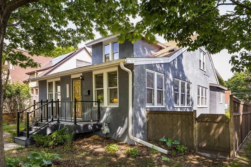 3004 E Minnehaha Pkwy, Minneapolis, MN, 55406-3746 | Card Image