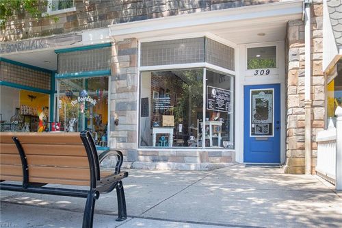 309 Mason Ave, Cape Charles, VA, 23310-3203 | Card Image