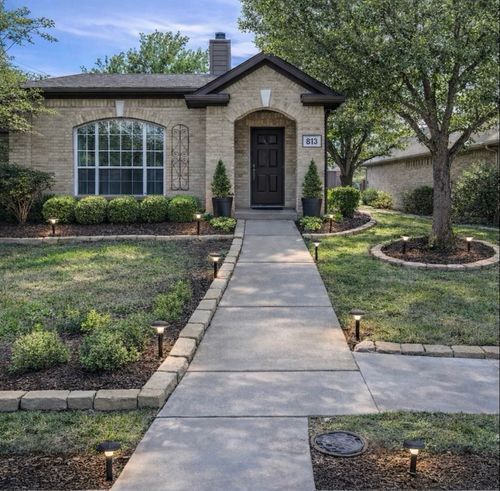 813 Essex Dr, Mckinney, TX, 75071-6087 | Card Image