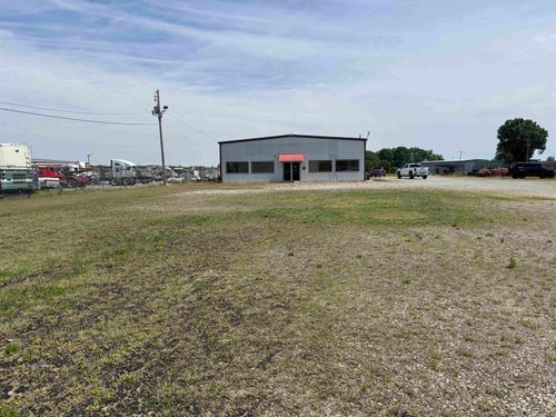 2008 S Benton, Searcy, AR, 72143 | Card Image