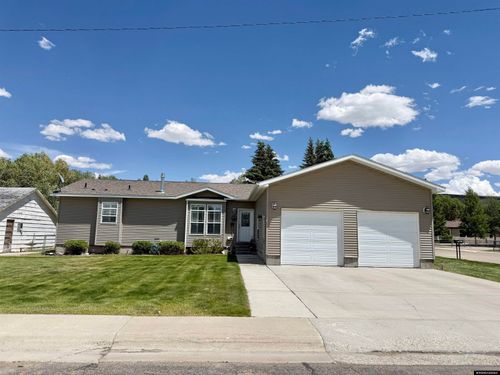 201 Beryl St, Kemmerer, WY, 83101-2002 | Card Image
