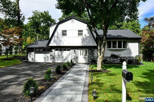 21 Branton St, Park Ridge, NJ, 07656-1659 | Card Image