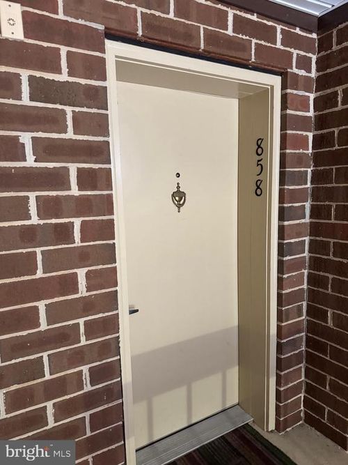 apt-858-44792 Locust Ridge Ct, CALIFORNIA, MD, 20619-4084 | Card Image