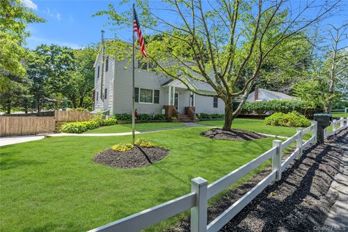 6 Giant Oak Road, Brookhaven, NY, 11961 | Card Image
