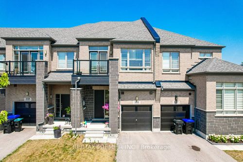 131 Landolfi Way, Bradford, ON, L3Z4L7 | Card Image
