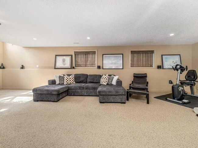 135 Grand River Boulevard W, Home with 4 bedrooms, 3 bathrooms and 4 parking in Lethbridge AB | Image 23