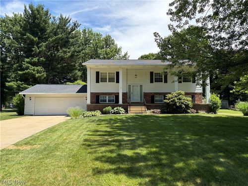 4491 Merlin Dr, Uniontown, OH, 44685 | Card Image