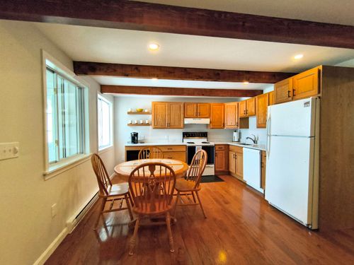 apt-8-1330 Lake St, Bristol, NH, 03222-4558 | Card Image