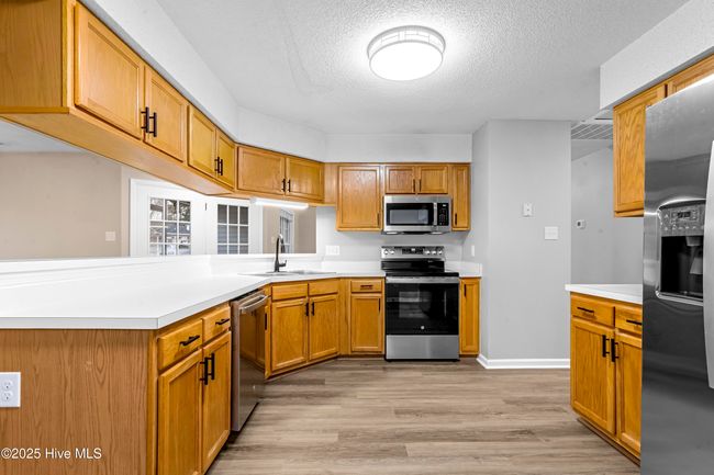 401 Pebble Ln, House other with 3 bedrooms, 2 bathrooms and 2 parking in Jacksonville NC | Image 5