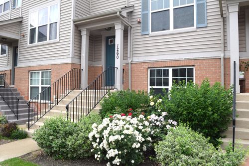 1260 Evergreen Ave, Des Plaines, IL, 60016-4321 | Card Image