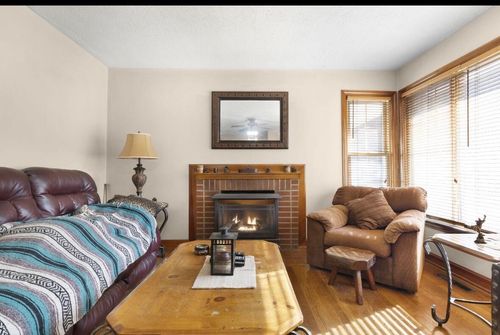 9843 Ky Route 122, Mc Dowell, KY, 41647-6026 | Card Image