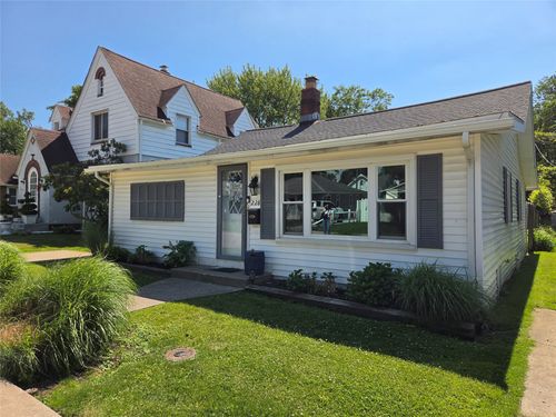228 Blackstone Dr, Erie, PA, 16505-1711 | Card Image