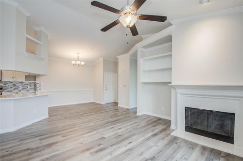apt-a321-2111 Welch St, Houston, TX, 77019-5652 | Card Image