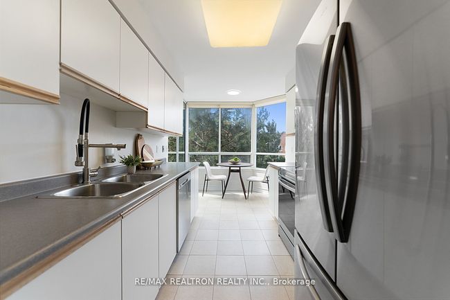 307 - 110 Promenade Cir, Condo with 2 bedrooms, 2 bathrooms and null parking in Vaughan ON | Image 29